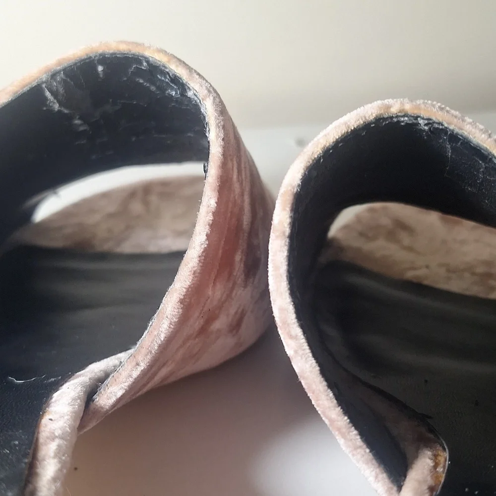 Rebecca Minkoff Ivonne In Berry Smoothie Crushed Velvet Block Heel Mules SZ 8.5 - Picture 6 of 8